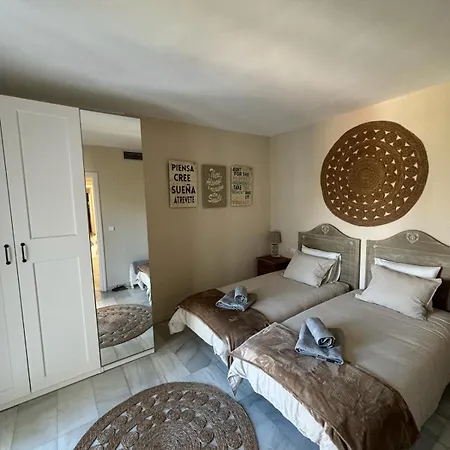 Apartment With Pools & Gardens In The Center Of Banus