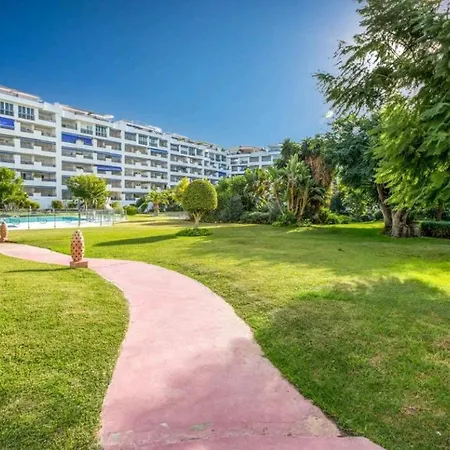 With Pools & Gardens In The Center Of Banus Apartment
